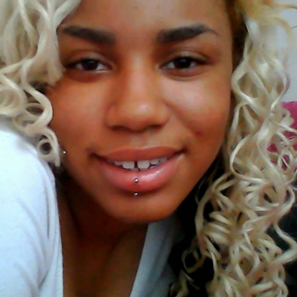 Meet your Posher, Kiana